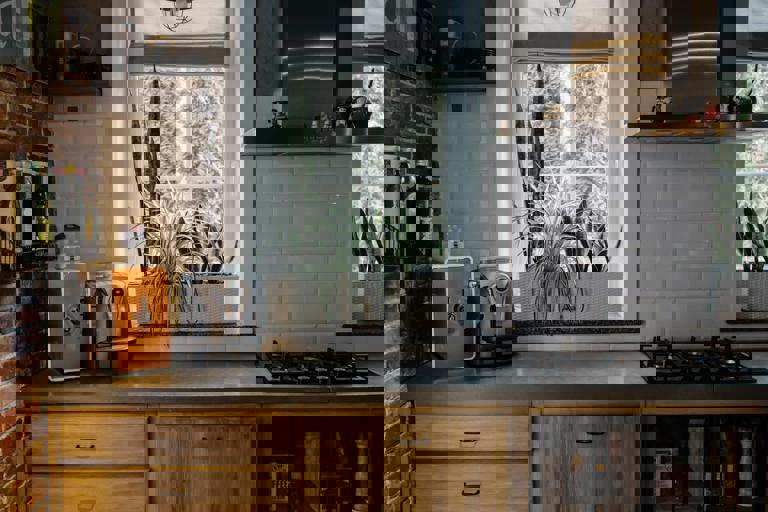 Furniture Startup Embraces Seaweed-Based Foam Amid Global Supply Complications